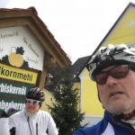 Vollkornmehl und Kürbiskernöl